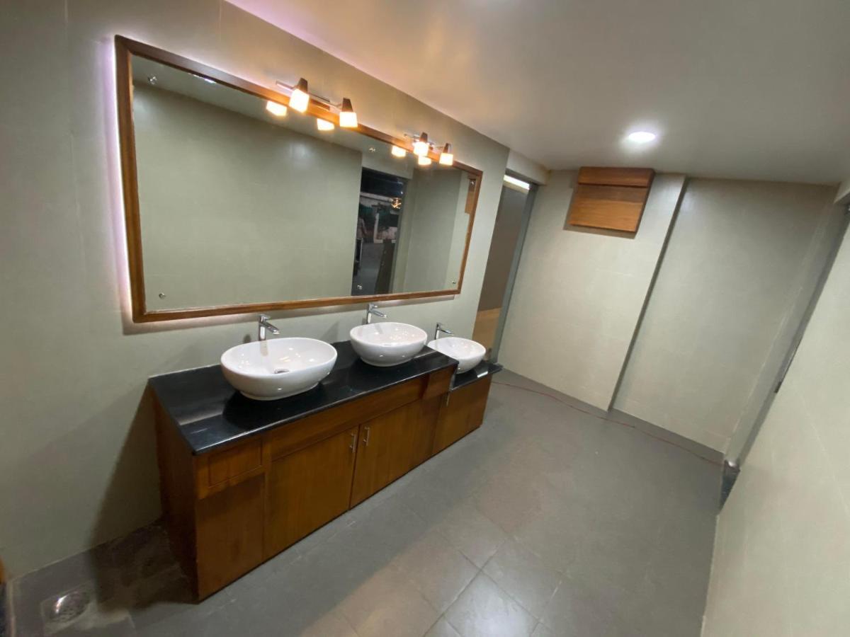 Utsavam Hotel Apartments Guruvayur Ngoại thất bức ảnh